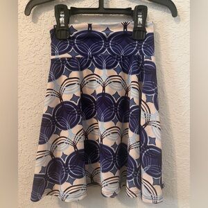 🎀5/$15 LuLaRoe Navy, purple and Cream Patterned Skirt size 2T